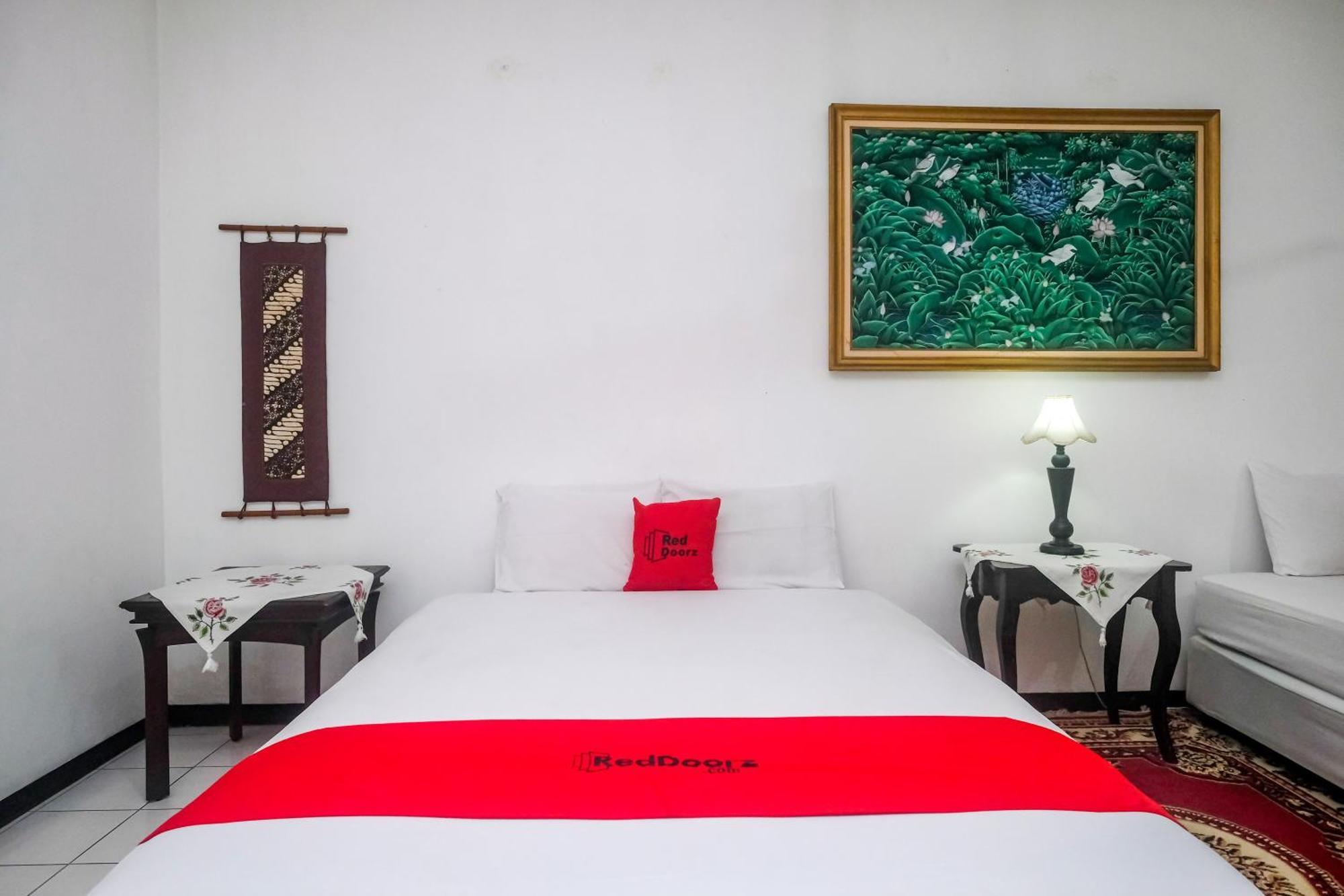 Reddoorz Syariah At Griya Raharja Klaten エクステリア 写真