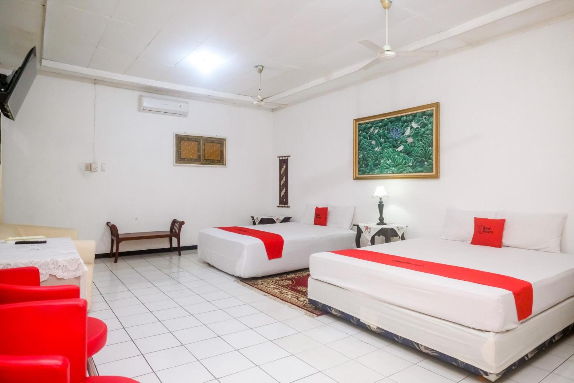 Reddoorz Syariah At Griya Raharja Klaten エクステリア 写真