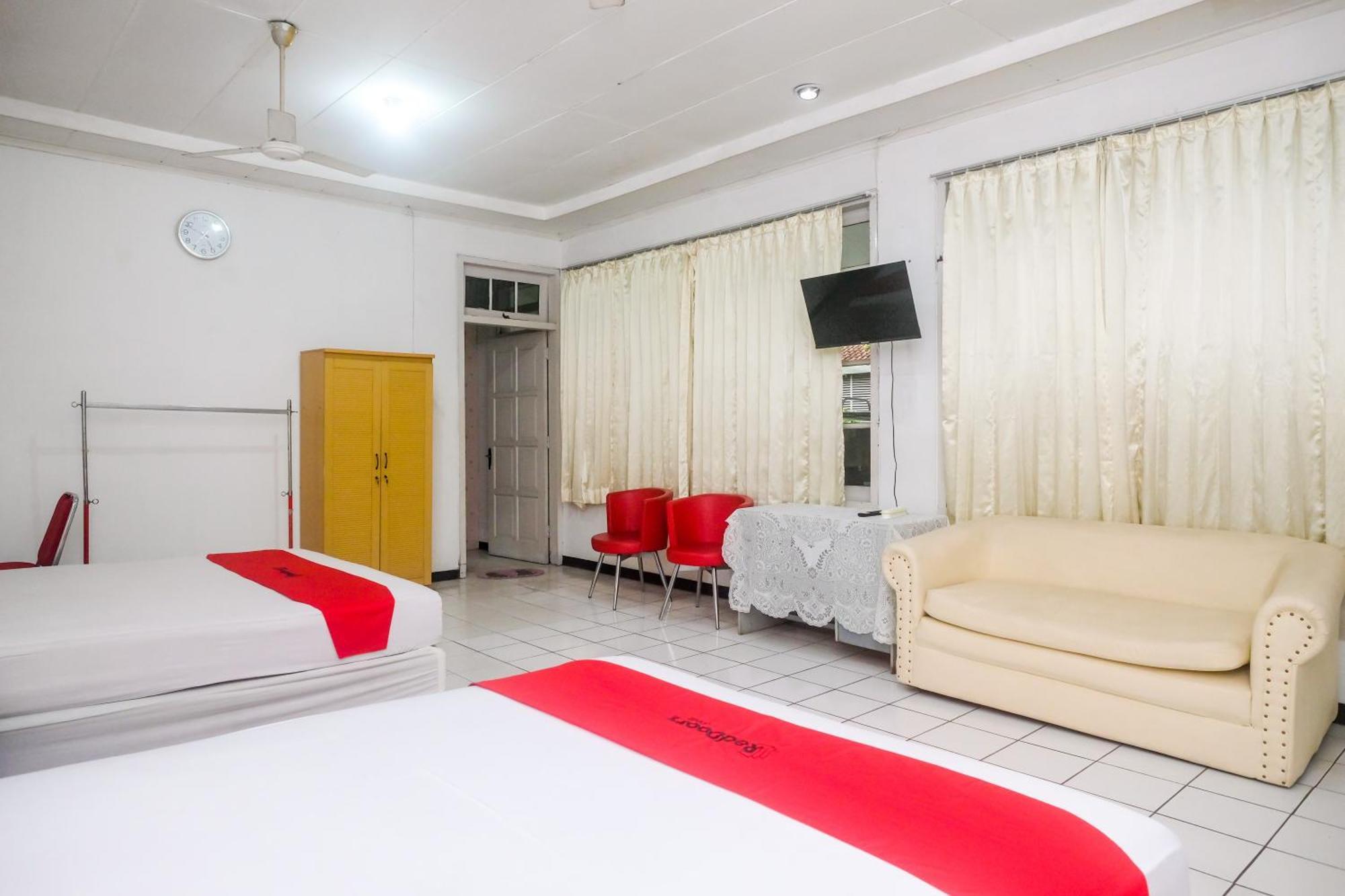 Reddoorz Syariah At Griya Raharja Klaten エクステリア 写真