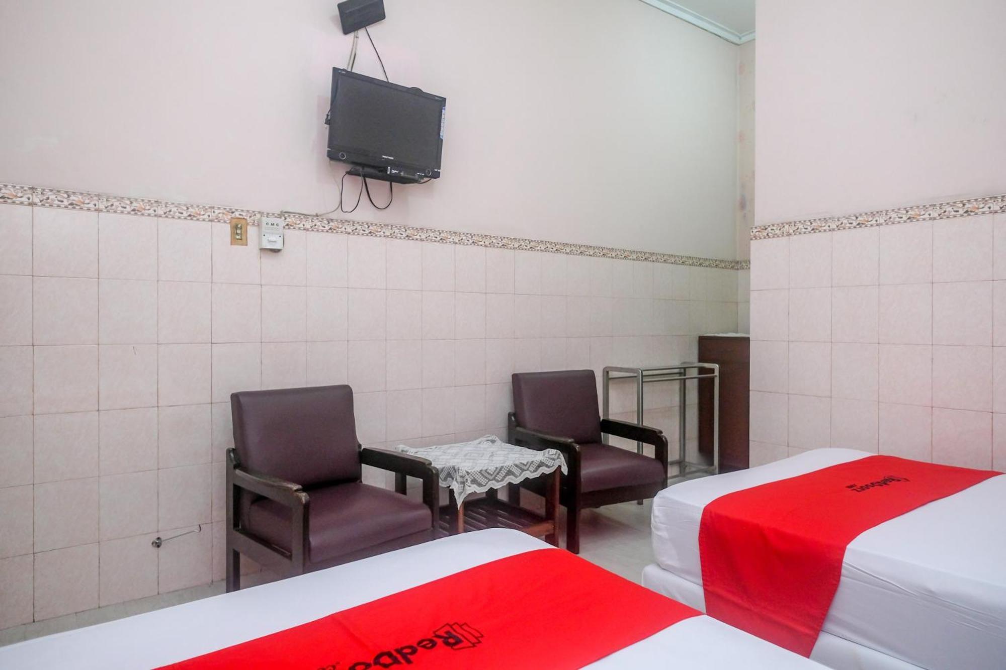 Reddoorz Syariah At Griya Raharja Klaten エクステリア 写真