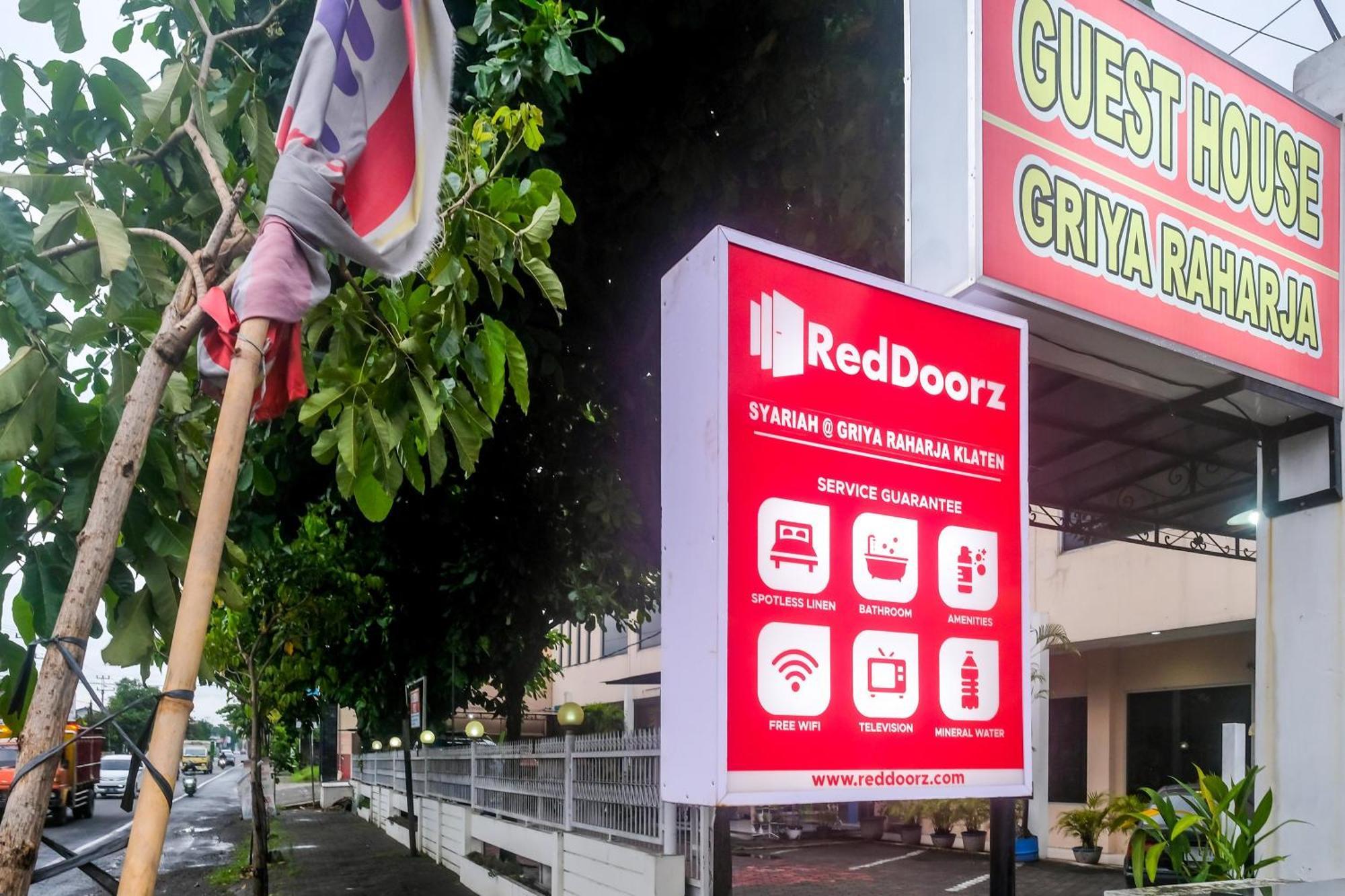 Reddoorz Syariah At Griya Raharja Klaten エクステリア 写真