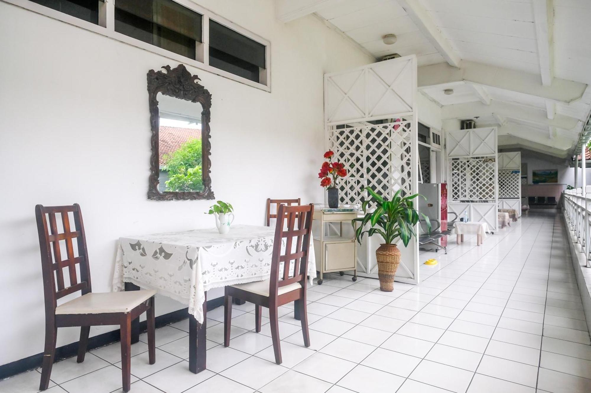 Reddoorz Syariah At Griya Raharja Klaten エクステリア 写真