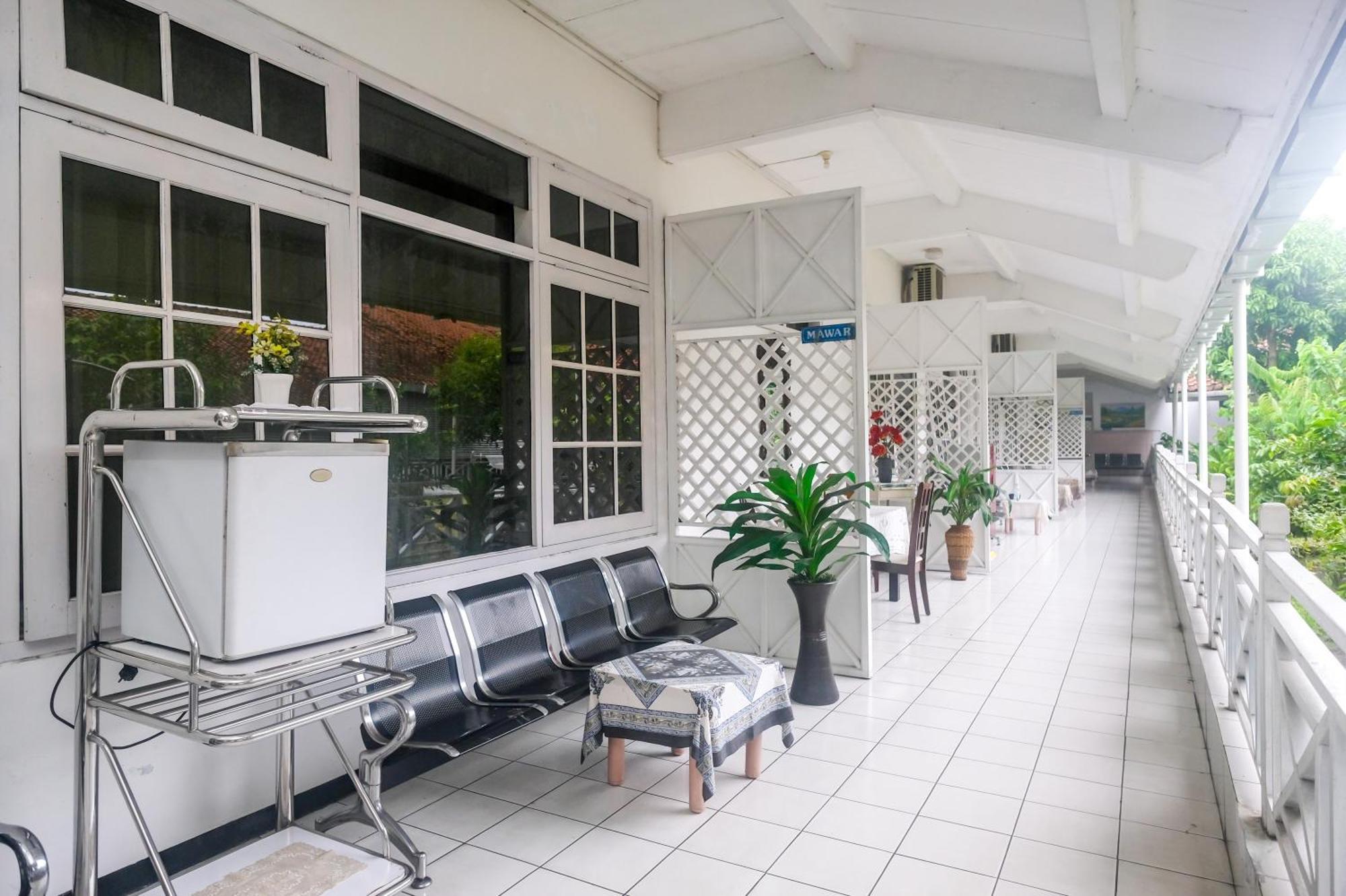 Reddoorz Syariah At Griya Raharja Klaten エクステリア 写真